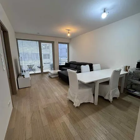 アパート 1 Bedroom Gare *