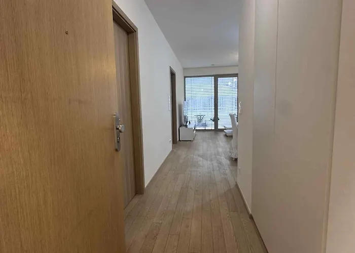 1 Bedroom Gare * Люксембург